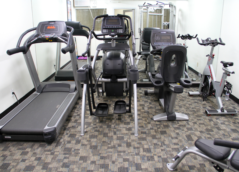 Van Nuys, California Commerical Fitness Apartment Complex