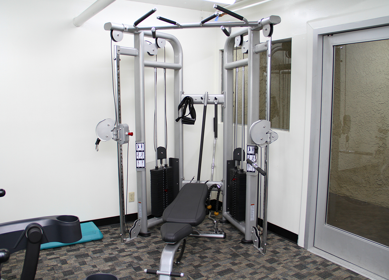 Van Nuys, California Commerical Fitness Apartment Complex